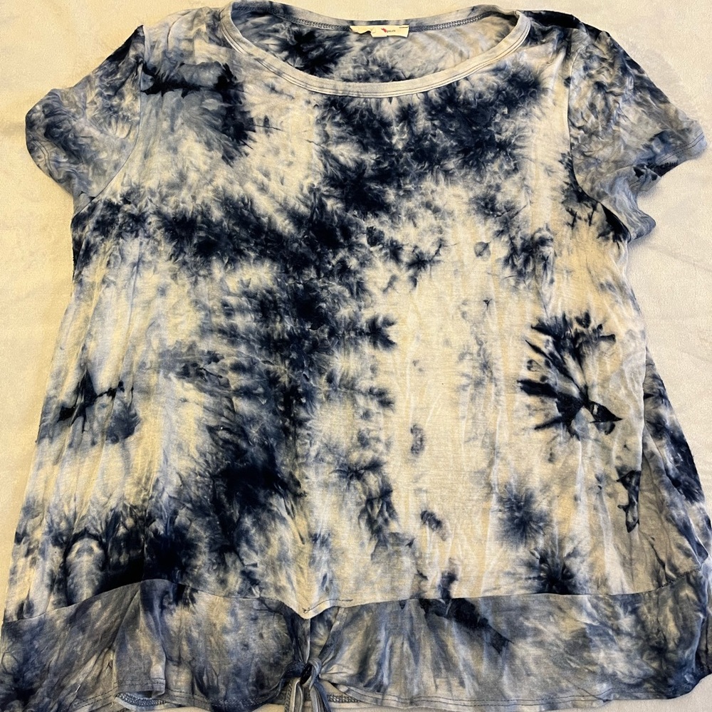 Blue marble/tie dye front tie shirt